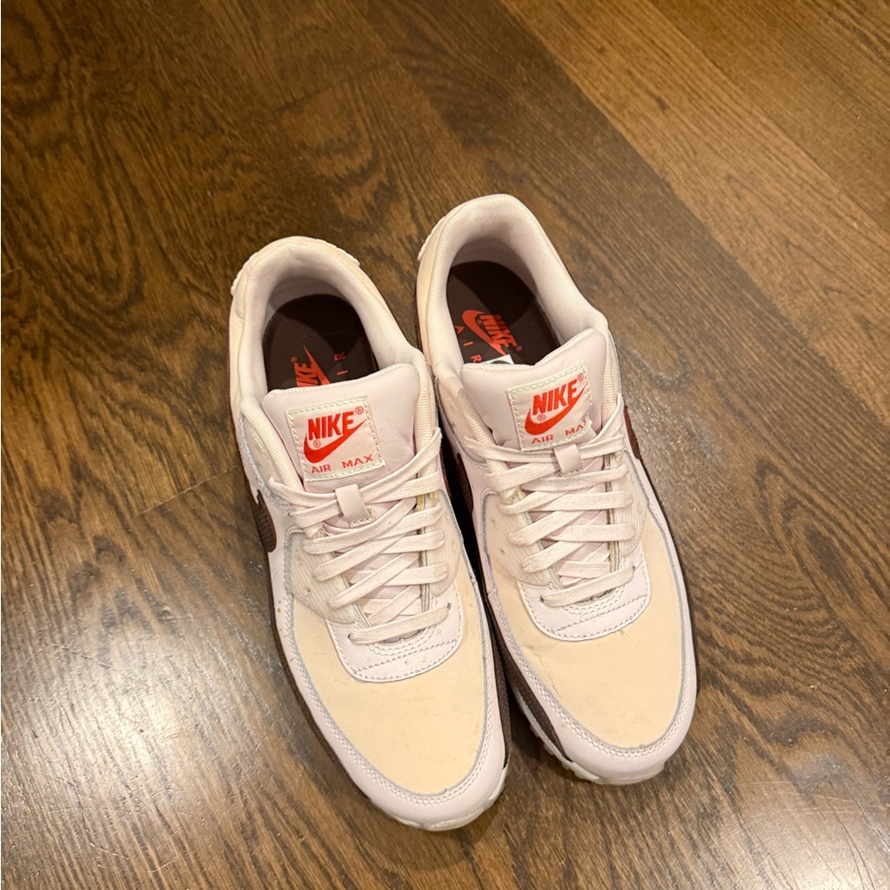 Nike men’s air max size 10 (like new) brown and taupe